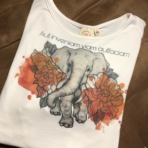 Elephant shirt size large